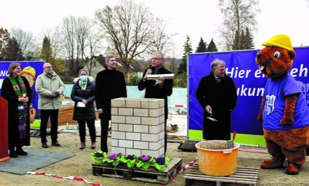 Grundsteinlegeung: Das Hospital zum Heiligen Geist hat mit dem Bau drei weiterer Gebäude ihres Projekts in der Hansestadt begonnen.