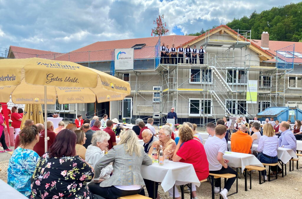 Richtfest in Hettingen bei Benevit