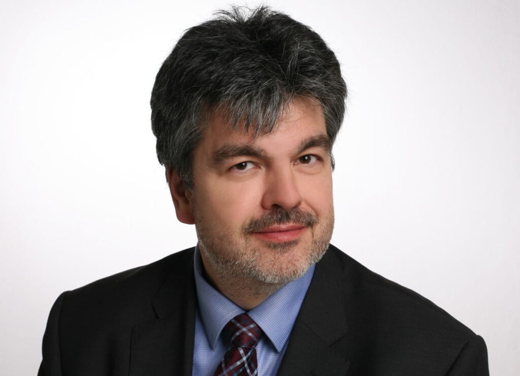 Professor Dietmar Wolff, Finsoz