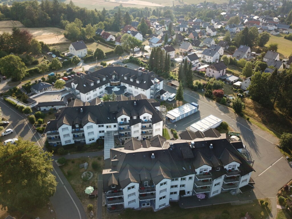 Die Altenpflegeeinrichtung Seniorenhaus Zell im bayerischen Zell im Fichtelgebirge